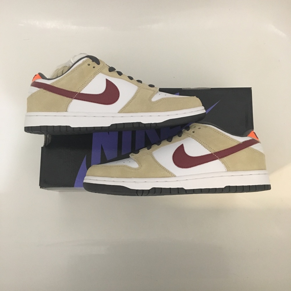 ❌SOLD❌ Nike SB Dunk Low Crimson Sz 9 RARE 🔥